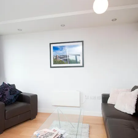 Apartment Cleyro Serviced - Finzels Reach Bristol