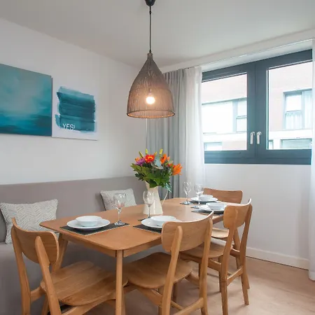 Apartment Cleyro Serviced - Finzels Reach *