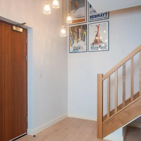 Cleyro Serviced - Finzels Reach Apartment *