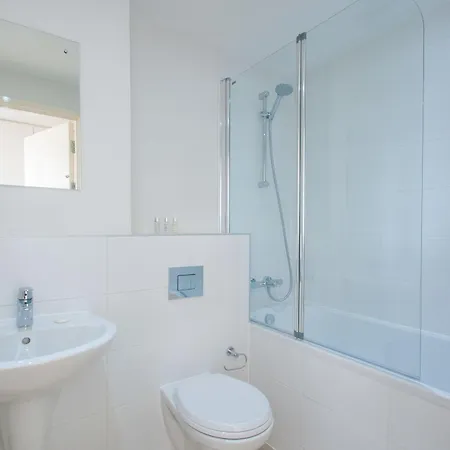 Apartment Cleyro Serviced - Finzels Reach Bristol