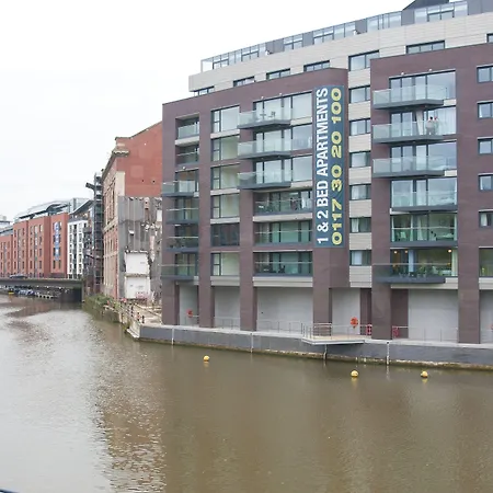 Cleyro Serviced - Finzels Reach Apartment