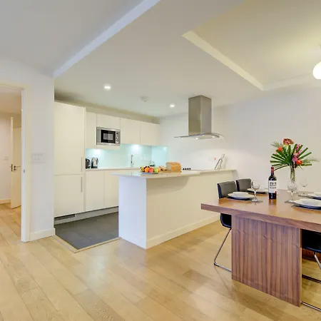 Cleyro Serviced - Finzels Reach Apartment