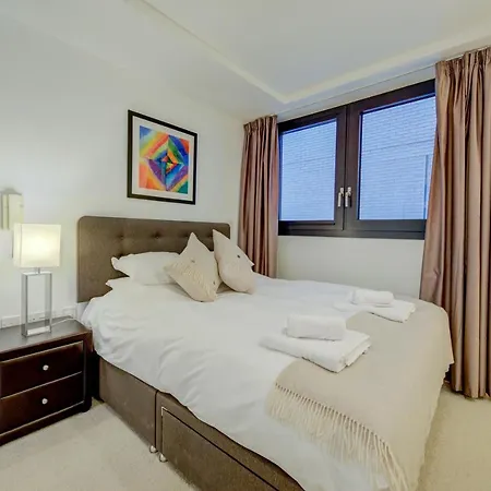 Apartman Cleyro Serviced - Finzels Reach Bristol