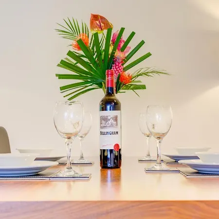 Cleyro Serviced - Finzels Reach Apartment