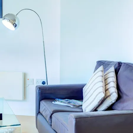 Apartment Cleyro Serviced - Finzels Reach Bristol