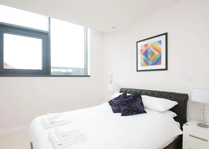 公寓 克雷罗服务公寓酒店 - 芬泽尔斯里奇 布里斯托