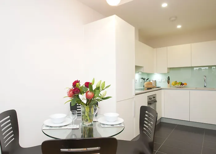 클레이로 서비스 - 핀젤스 리치 아파트