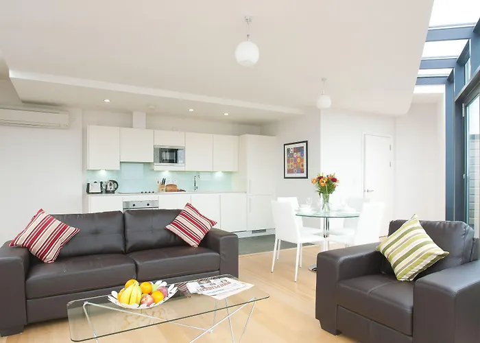 클레이로 서비스 - 핀젤스 리치 아파트 브리스틀