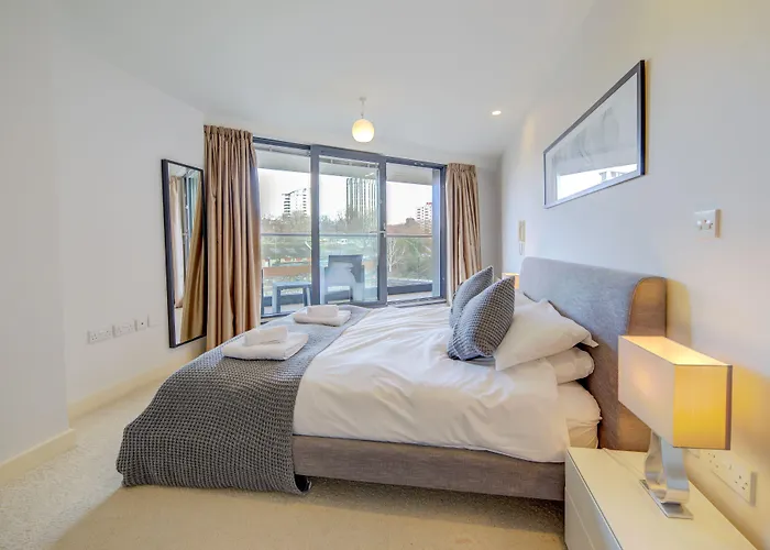 아파트 클레이로 서비스 - 핀젤스 리치 브리스틀