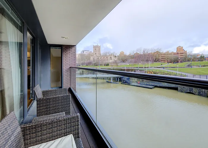 클레이로 서비스 - 핀젤스 리치 *