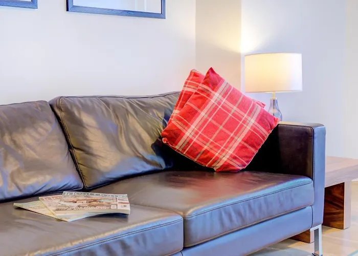 아파트 클레이로 서비스 - 핀젤스 리치 브리스틀