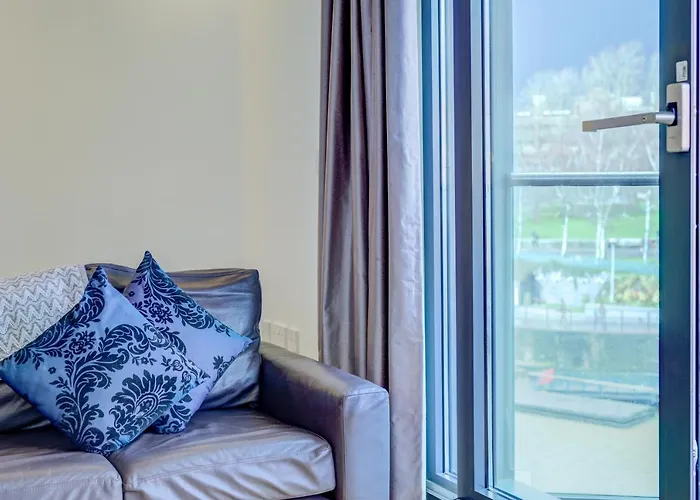 클레이로 서비스 - 핀젤스 리치