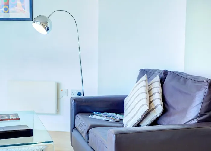 아파트 클레이로 서비스 - 핀젤스 리치 브리스틀