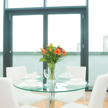 Apartament Cleyro Serviced - Finzels Reach