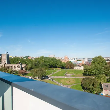 كليرو المخدومة - فينزيلز ريتش *