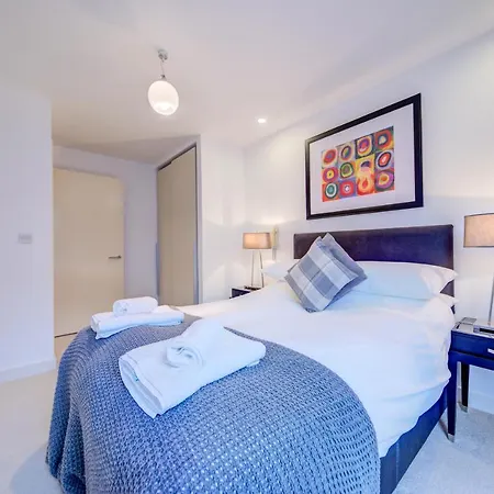 Apartament Cleyro Serviced - Finzels Reach