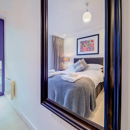 Apartament Cleyro Serviced - Finzels Reach
