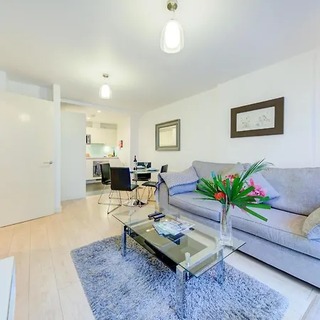 Apartament Cleyro Serviced - Finzels Reach