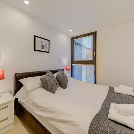 Apartament Cleyro Serviced - Finzels Reach Bristol