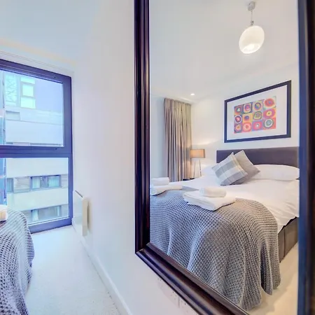 Apartament Cleyro Serviced - Finzels Reach