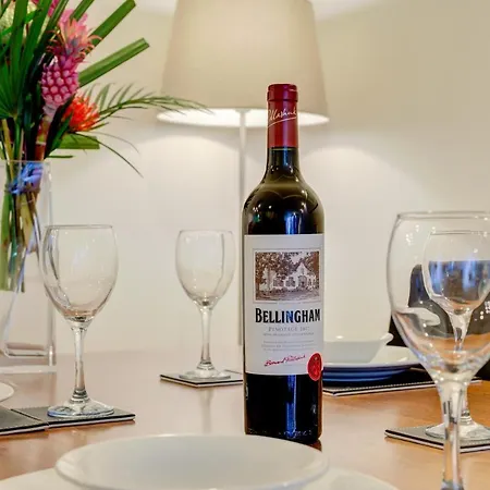 Cleyro Serviced - Finzels Reach Apartament
