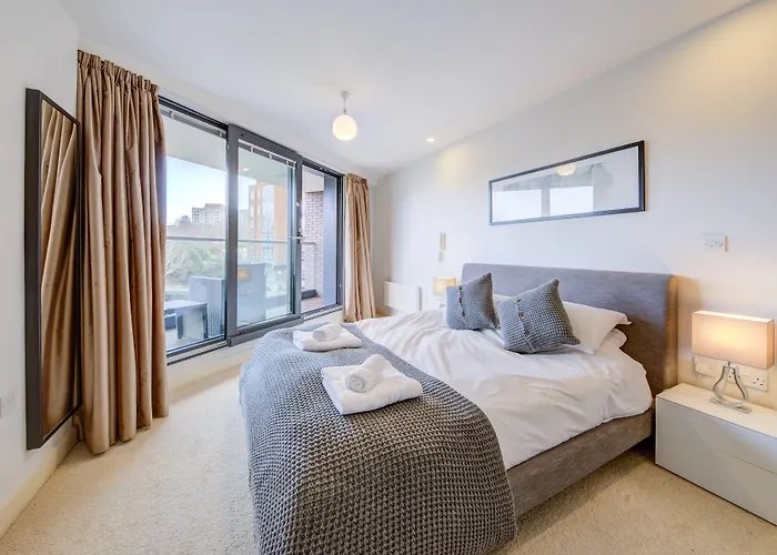 Appartamento Cleyro Serviced - Finzels Reach *