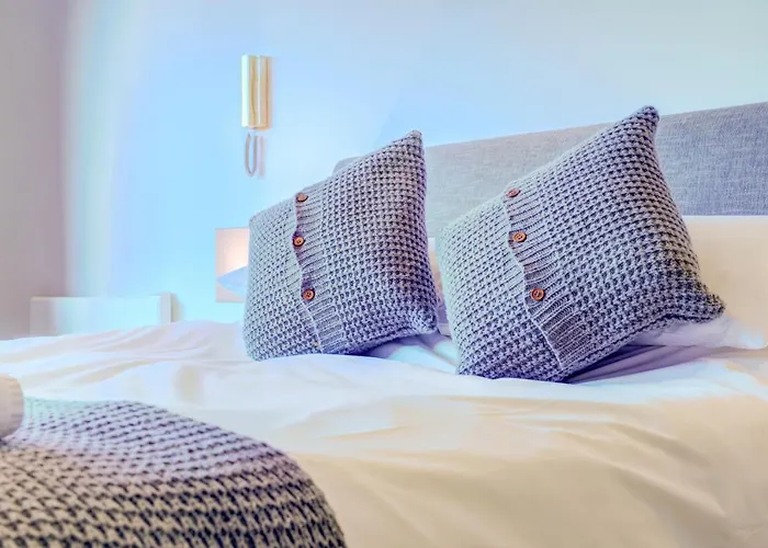 Appartamento Cleyro Serviced - Finzels Reach *